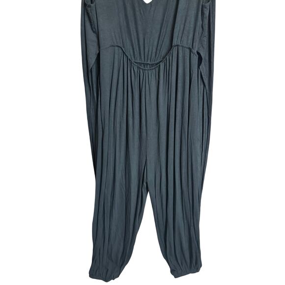 Free People Gloria One Piece Jumpsuit V Neck Flowy Open Back Black Size Medium - Picture 10 of 13